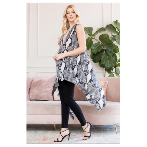 🔥$5🔥SNAKESKIN  PRINT KIMONO-ONE SIZE - Picture 3 of 6